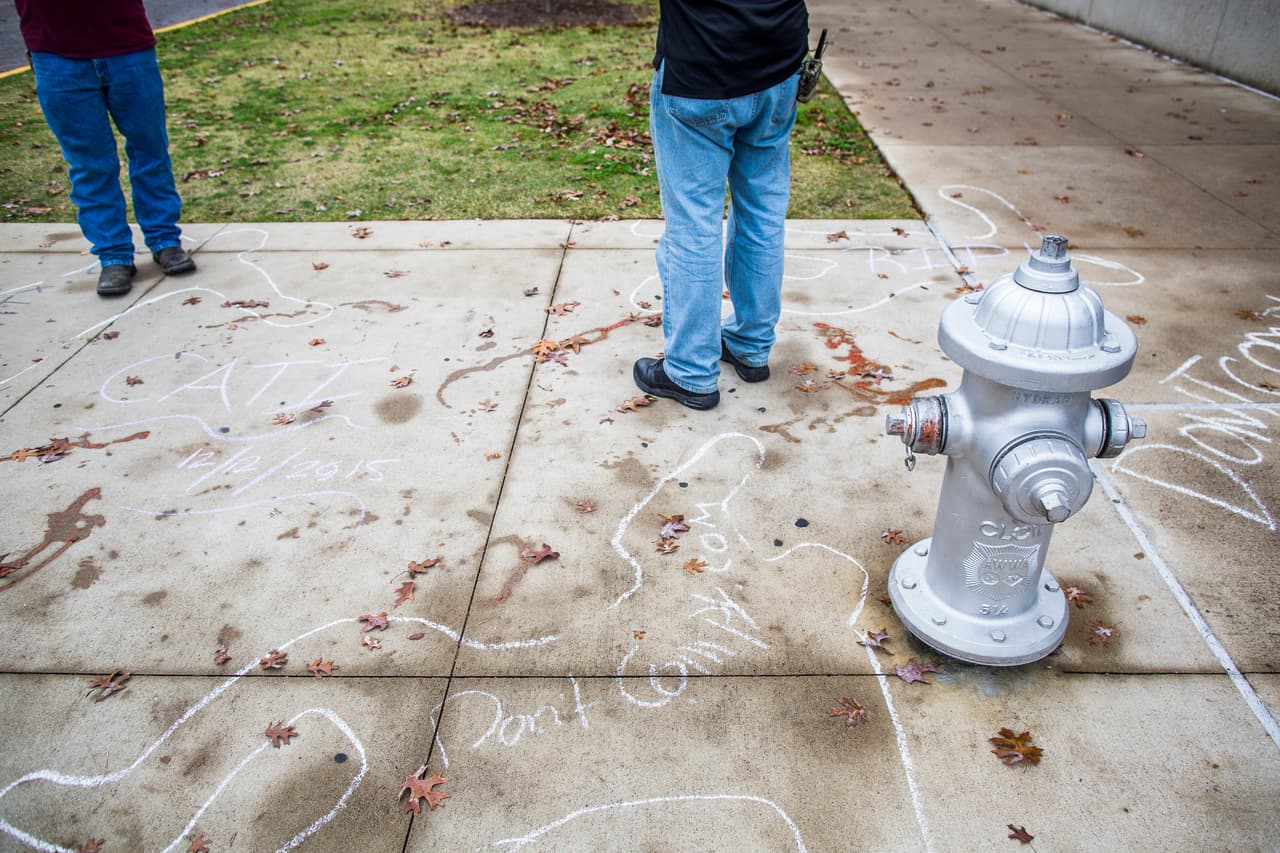 Decenas participaron en el montaje de una masacre cerca de la Universidad de Texas en Austin que tenía como finalidad la defensa del porte de armas.