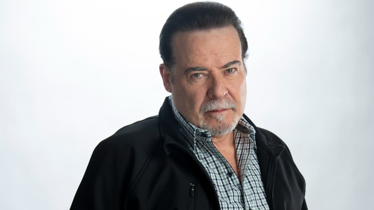 Fugitivas: César Evora es Patricio Rojas