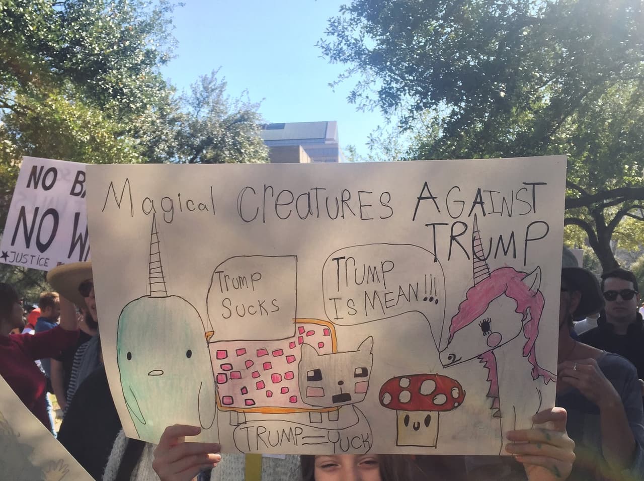 Mensaje: “Creaturas mágicas contra Trump”
<br>