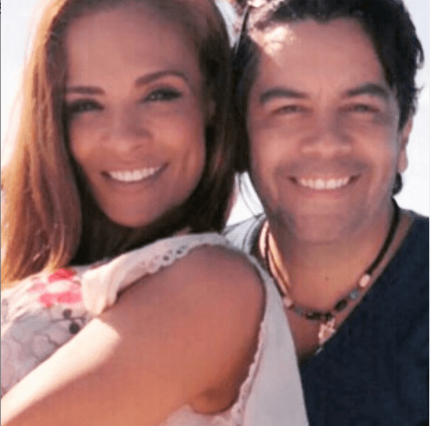 Antes del empresario extranjero, Alma Cero también tuvo un romance de más de un año con Carlos Espejel, cuando ambos coincidieron en ‘Tres familias’ en 2017.