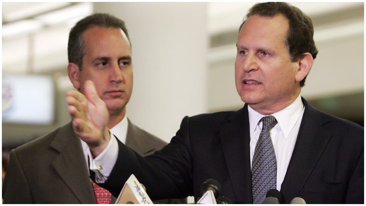 Realizarán misa en memoria del exrepresentante Lincoln Díaz-Balart en Miami