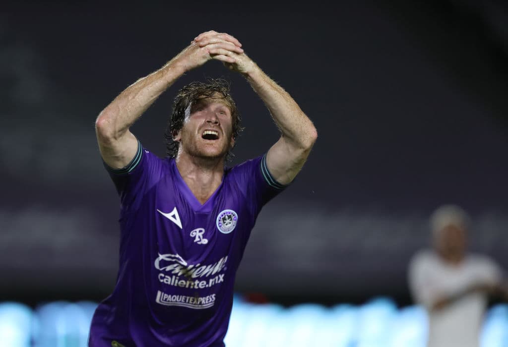 Aristeguieta (Venezuela) y Nicolás Díaz (Chile) tomaron licencia de Mazatlán; Santos prestó a Félix Torres (Ecuador) y Diego Valdéz (Chile).