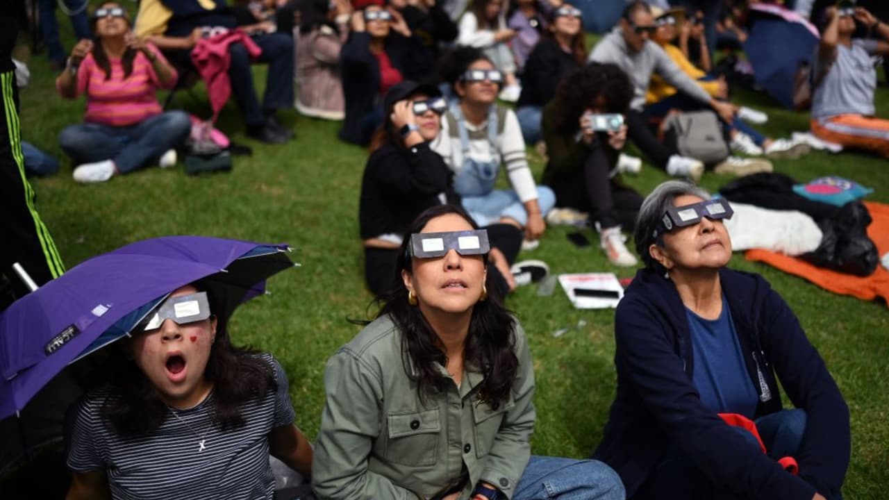 ¿Oscuridad total? Los detalles de cómo se vivirá en Los Ángeles el eclipse solar del 8 de abril