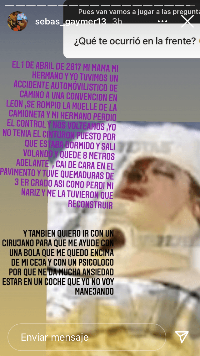 Con una fotografía de fondo donde aparece en el hospital detalló lo acontecido: "El 1 de abril de 2017 mi mamá, mi hermano y yo sufrimos un accidente automovilístico de camino a una convención en León, 
<b>se rompió el muelle de la camioneta</b> y mi hermano perdió el control y 
<b>nos volteamos</b>".
<br>