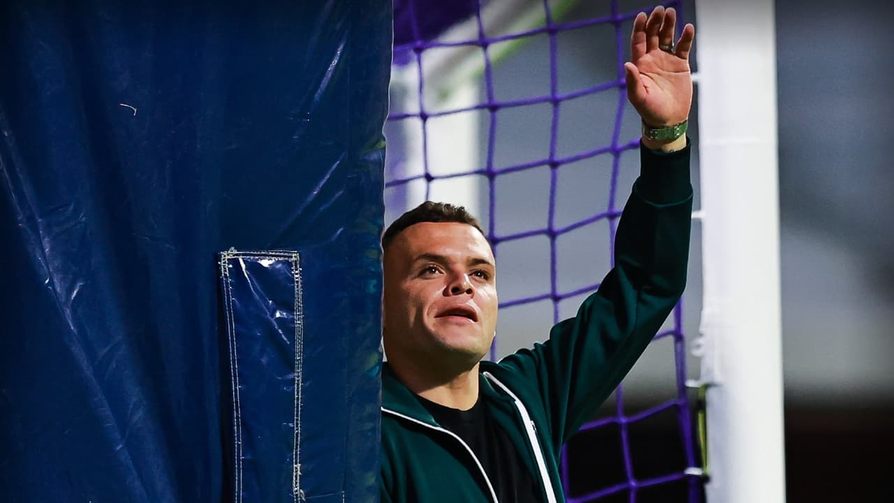 Filtran imágenes de Cabecita presumiendo su nueva 'casa' en la MLS