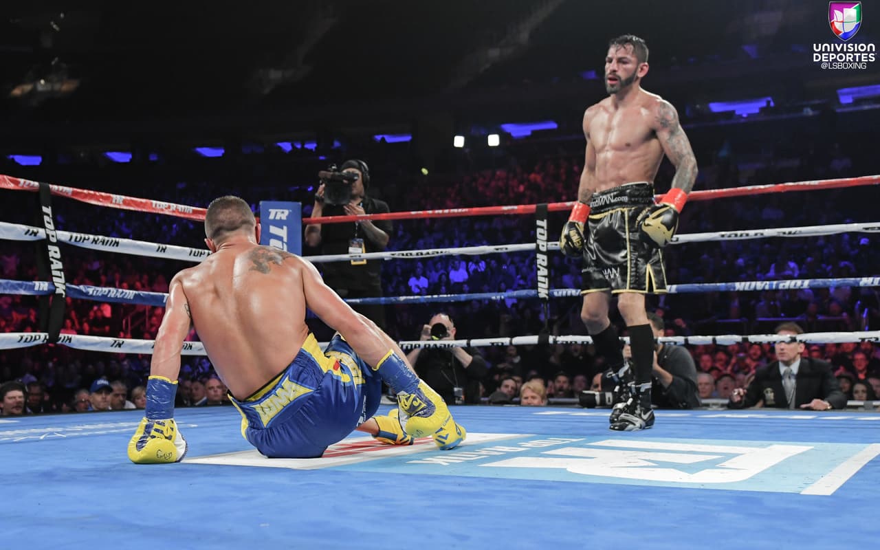 Jorge Linares y Vasyl Lomachenko brindaron la pelea del primer semestre del 2018 en el Madison Square Garden. El venezolano mandó al ucraniano a la lona en el sexto round, pero éste se levantó para terminar la contienda en el décimo asalto con un fulminante gancho al hígado. De esta forma, Lomachenko se convirtió en el campeón mundial ligero de la AMB y obtuvo se tercer título en tres categorías de peso diferentes (pluma, superpluma y ligero).