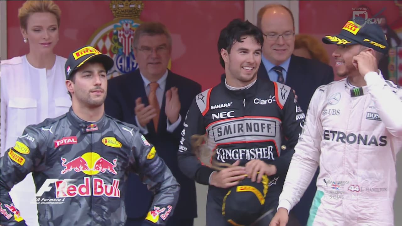 'Checo' Pérez acaba tercero el Gran Premio de Mónaco, por detrás de Hamilton y Ricciardo