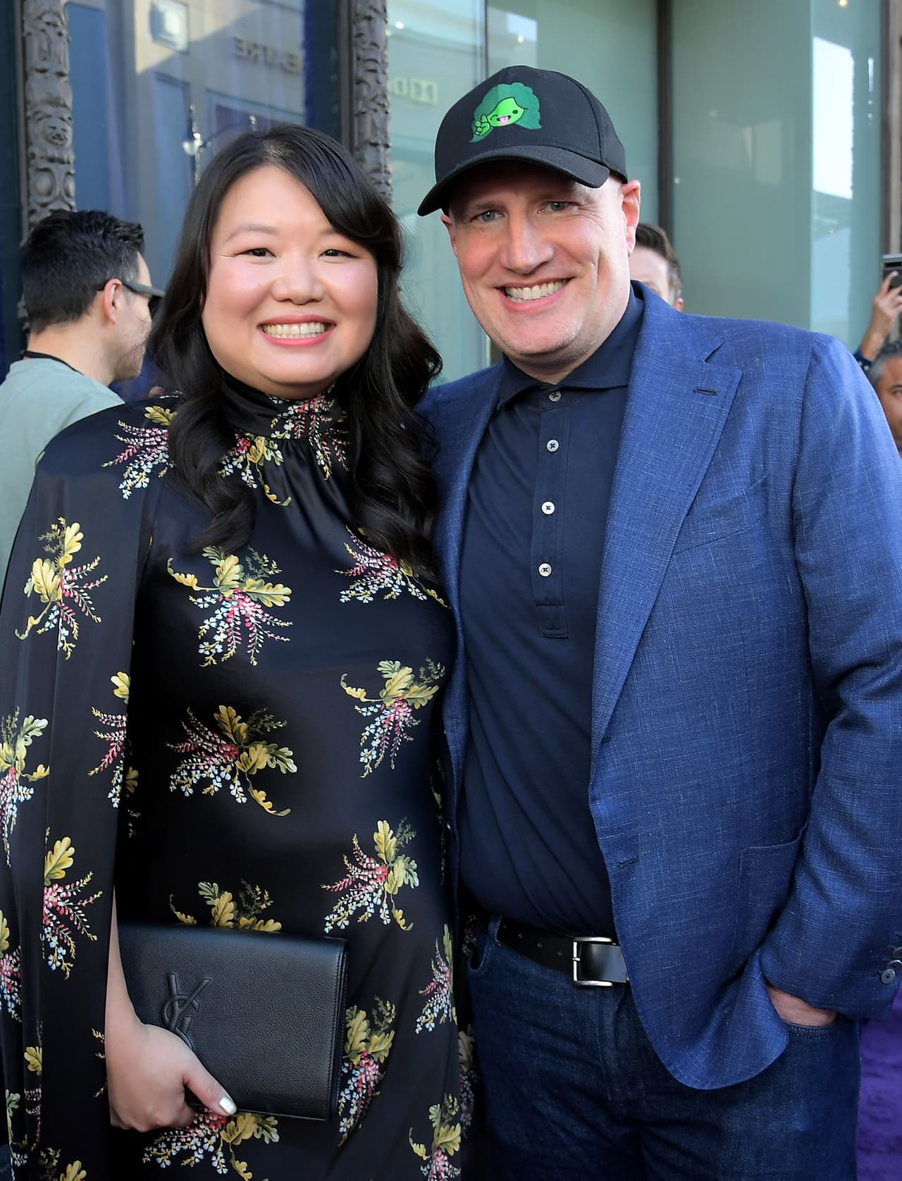 Jessica Gao, guionista de 'She-Hulk', y Kevin Feige, presidente de Marvel Studios