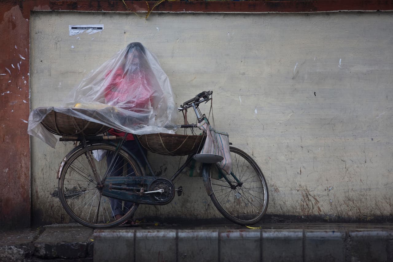 Según
<a href="http://www.bbc.com/news/world-asia-india-43987209" target="_blank">BBC</a> y medios indios, hubo más de 100 muertes confirmadas. La mayoría de las víctimas fatales han sido en el distrito de Agra, donde se encuentra el famoso palacio Taj Mahal.