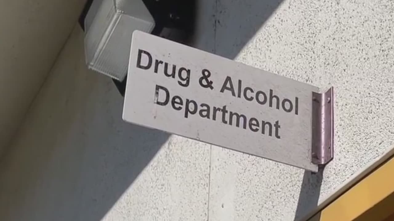 Clínica en Los Ángeles ofrece ayuda gratuita para combatir adicciones de drogas: te contamos detalles