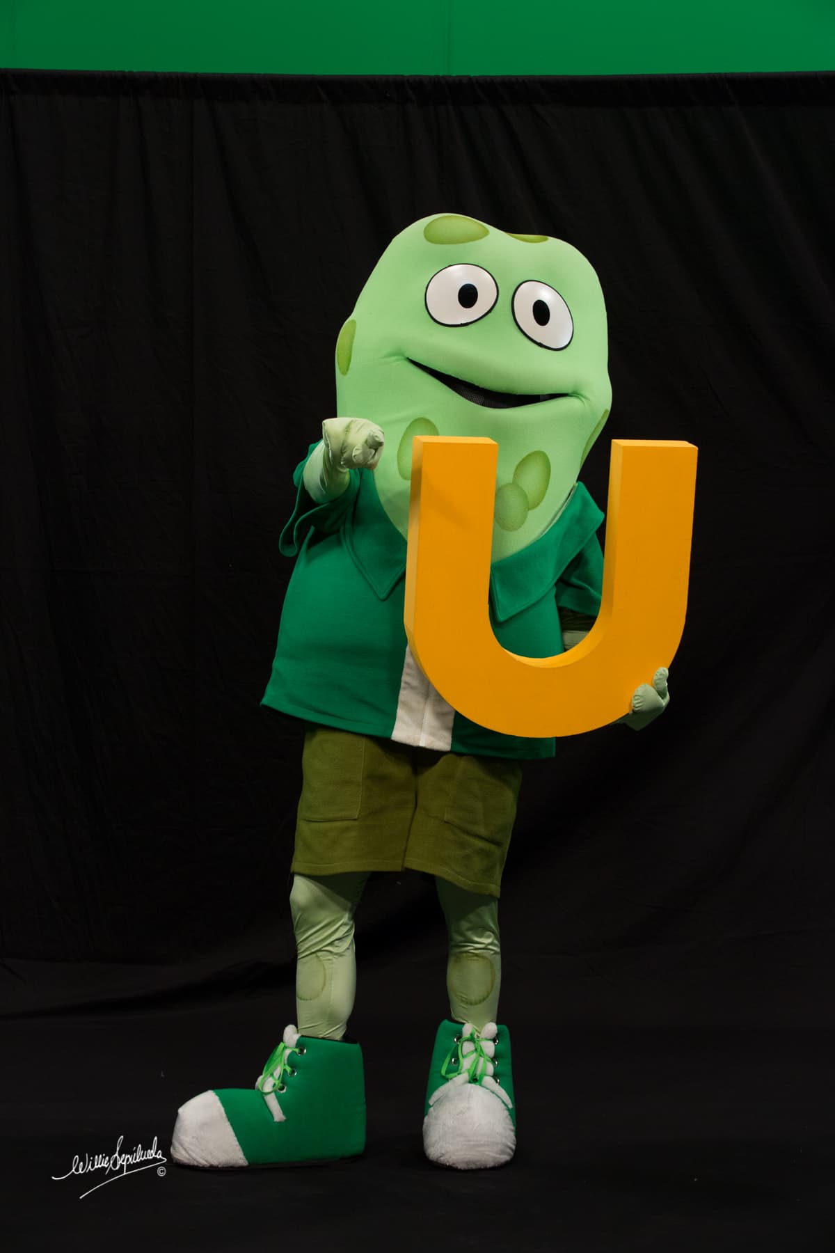 Empleados y talentos de Univision Puerto Rico formaron parte de la campaña.