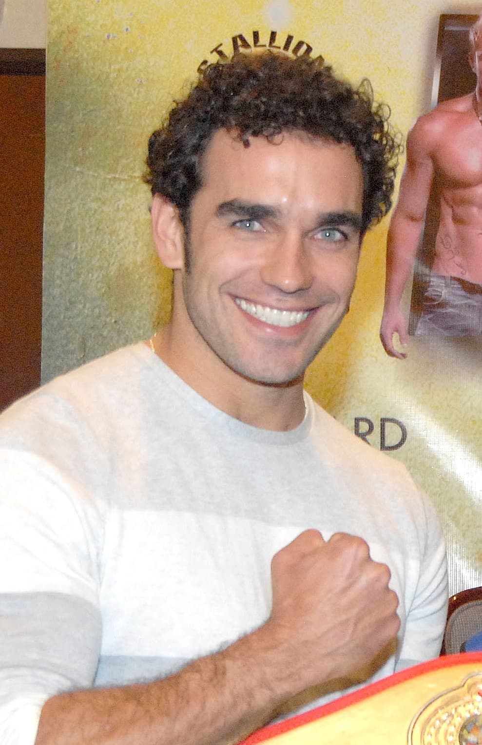 Pero Ariadne también tendrá que compartir a su gran amor, Marcus tendrá una gran compañera en 'Tenías que ser tú'.