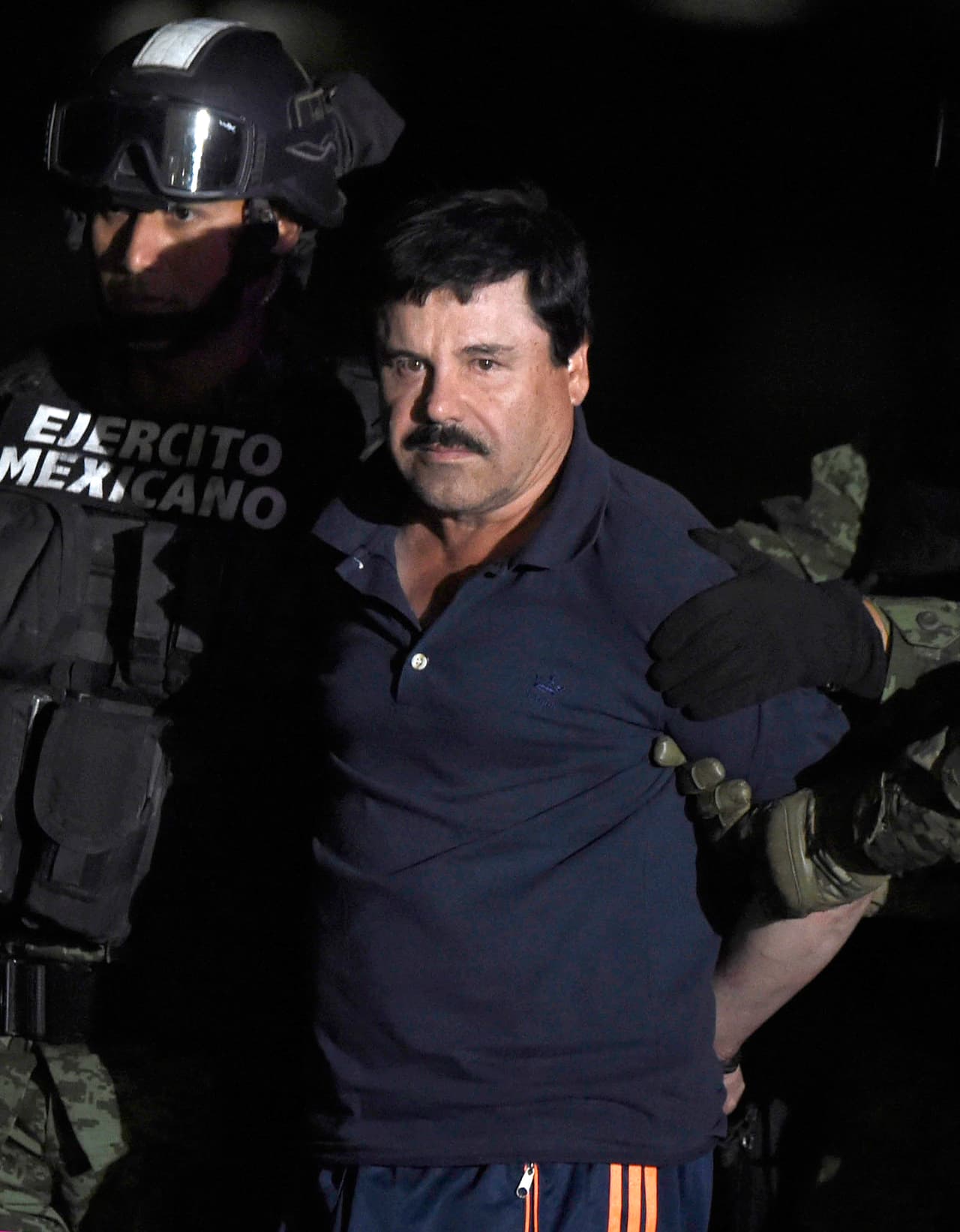 La canción narra cómo se dio el encuentro entre estas dos figuras y del proyecto de la película biográfica que planearon.