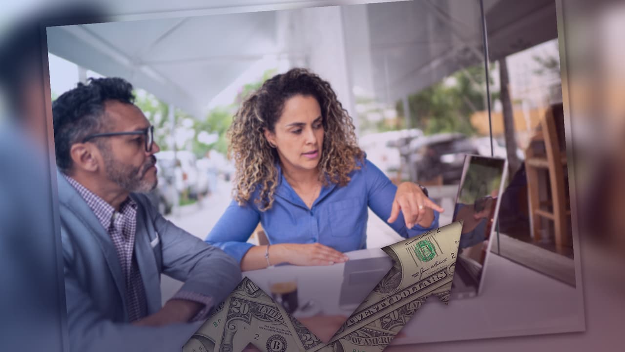 Experto financiero revela cuál es el método que ha convertido a muchos en millonarios