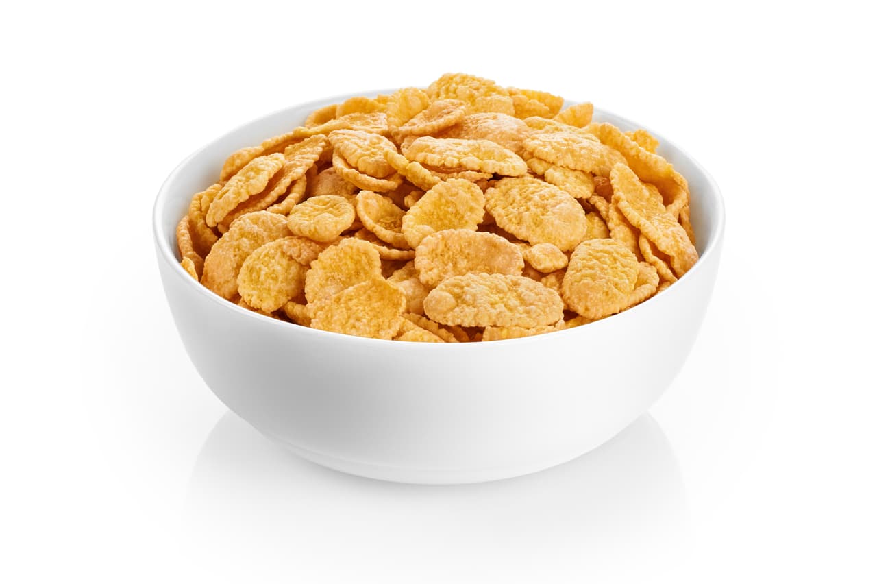 <h3 class="cms-H3-H3">12. Cornflakes</h3>
<br>
<br>En 1898, los hermanos John y Will Kellogg trabajaban en una receta de galletas integrales saludables para el desayuno, pero produjeron una galleta tan dura que acabó rompiendo un diente a una persona. 
<br>
<br>Los hermanos resolvieron el problema rompiendo las galletas en pedazos antes de servirlas y, una noche, dejaron afuera una olla con mezcla de galletas accidentalmente.
<br>
<br>La mezcla fermentó y creó una masa que, al extenderse y hornearse, producía piezas crujientes. Esta receta se convertiría en las hojuelas de maíz o cornflakes. 
<br>