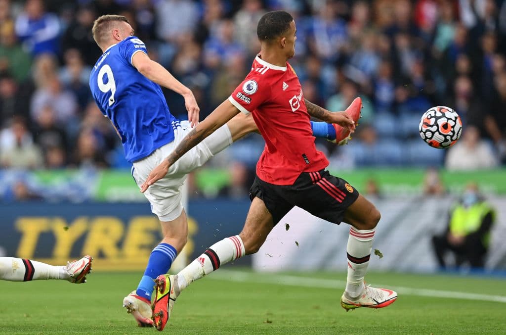 Youri Tielemans, Caglar Soyuncu, Jamie Vardy y Patson Daka fueron los encargados de sepultar al Manchester United en la victoria 4-2 del Leicester City.