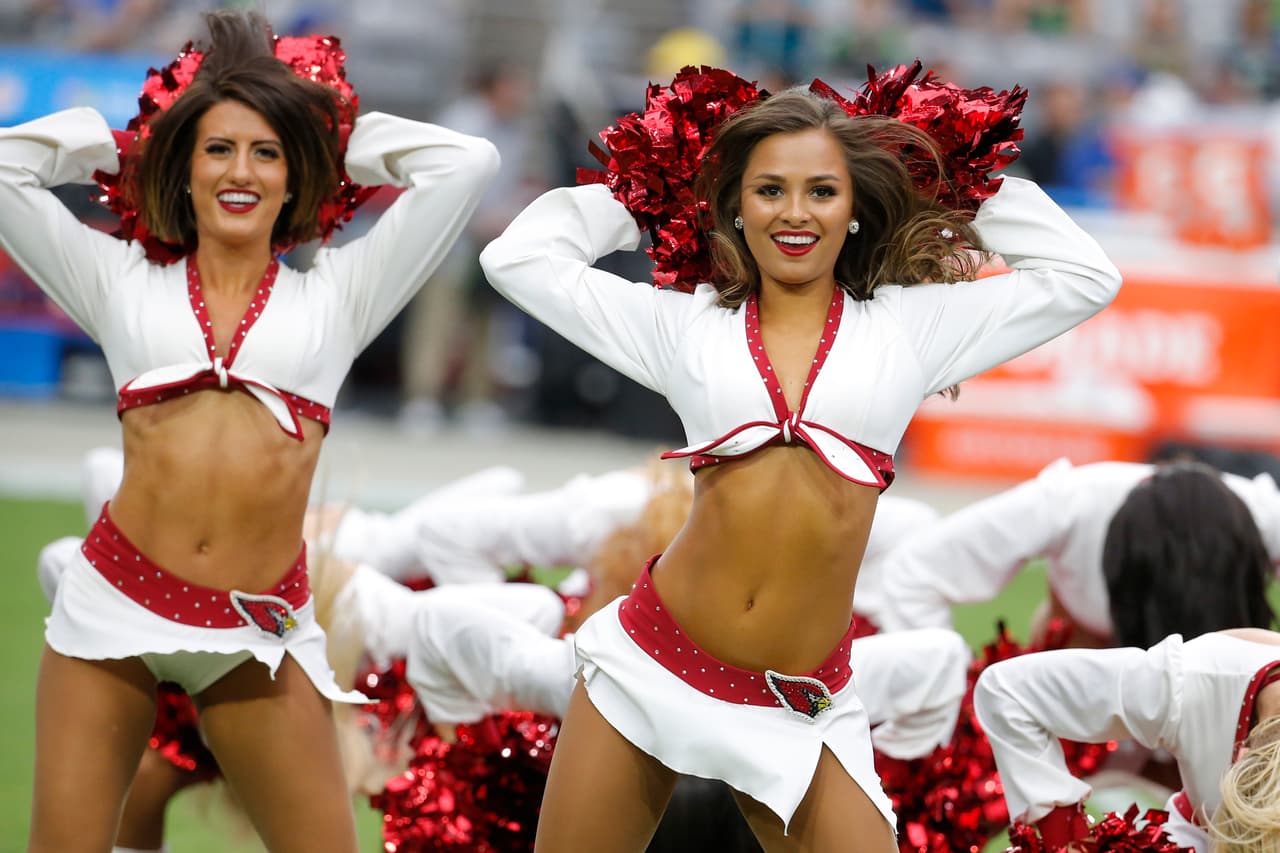 Porristas de una escuela del Navarro College de  Texas brillan en la nueva serie de Netflix 
