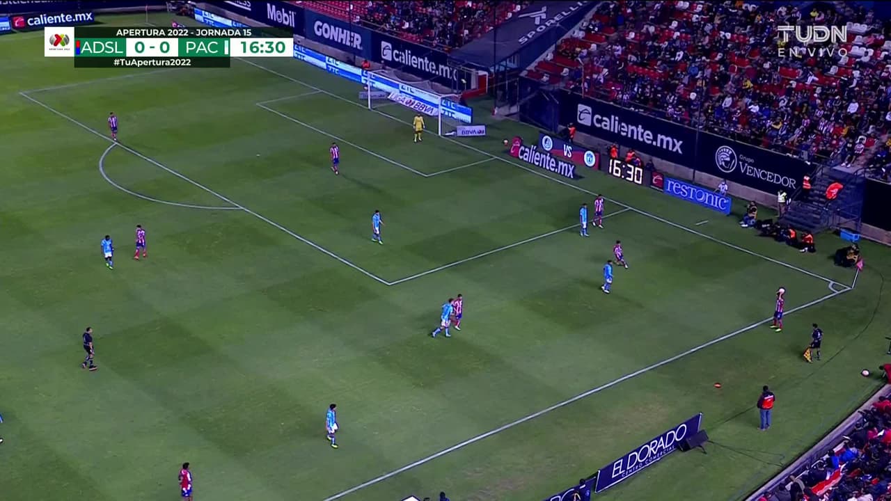 ¡TIRO ATAJADO! disparo por Roberto de La Rosa.