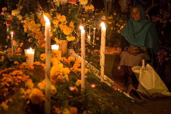 Puedes celebrar el Día de los Muertos en San Antonio si sigues estas medidas de prevención del CDC