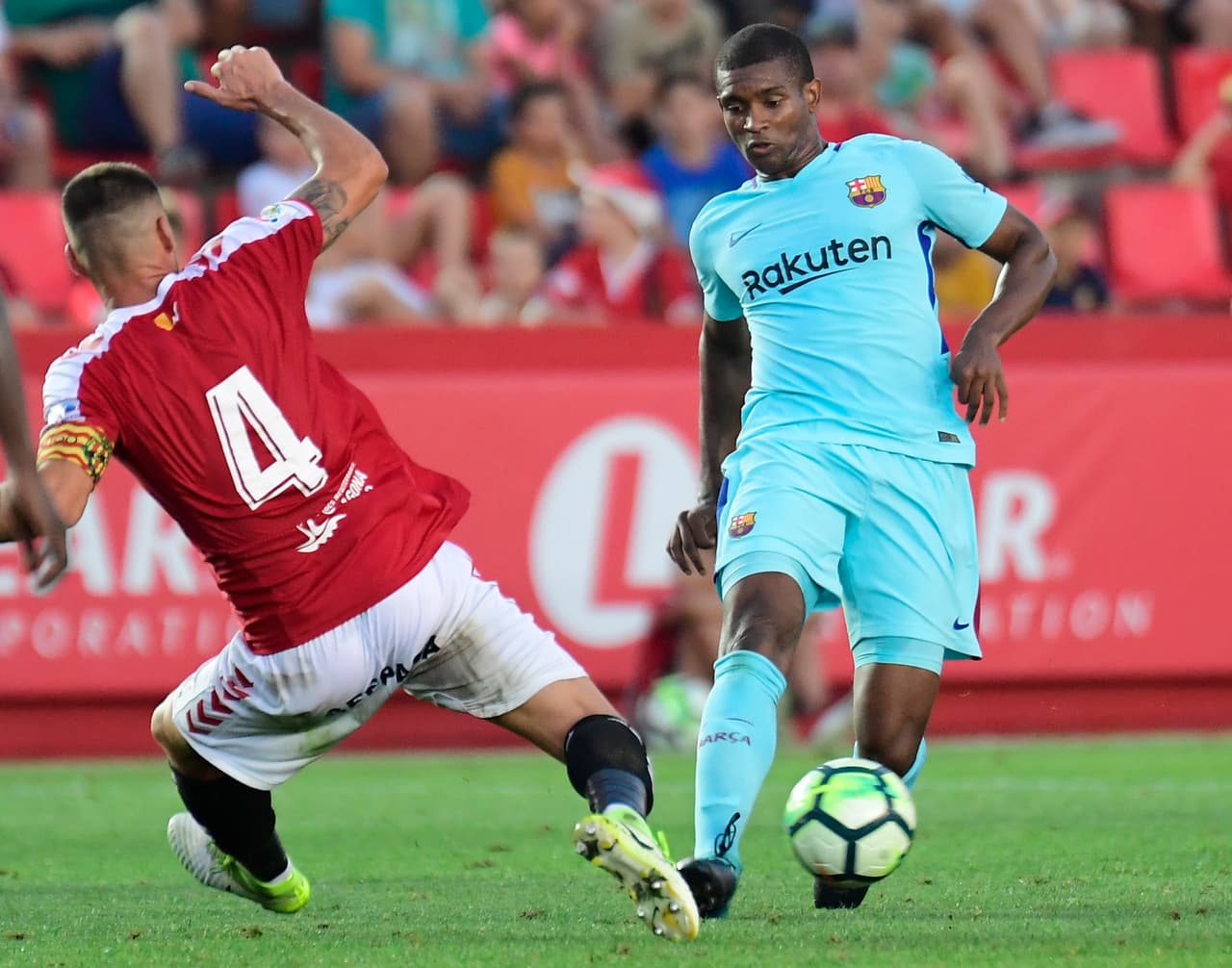 De hecho, Marlon está en el radar del West Ham United, del mexicano Javier Hernández, como una de las posibles fichas para reforzar el equipo.