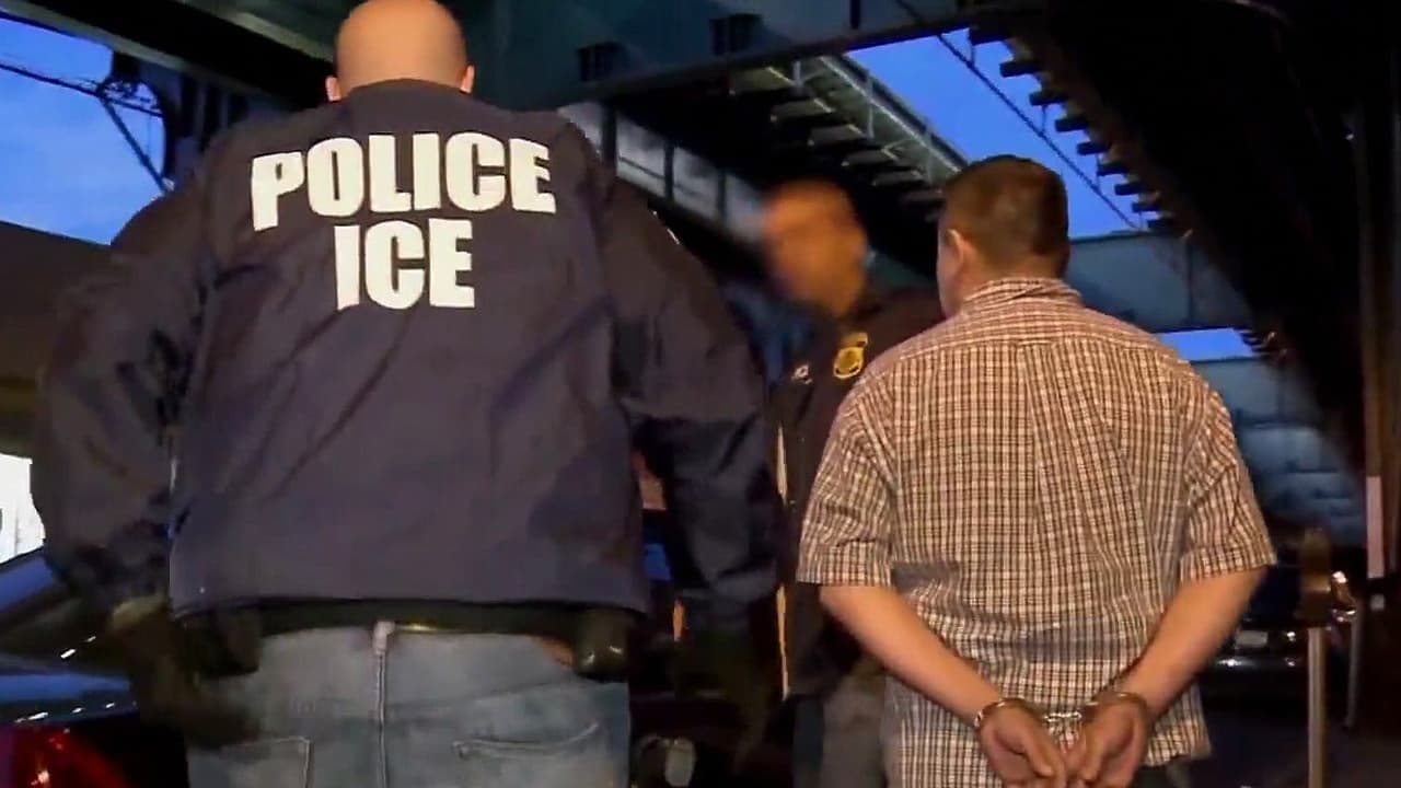 Juez federal limita los arrestos migratorios sin orden judicial en California