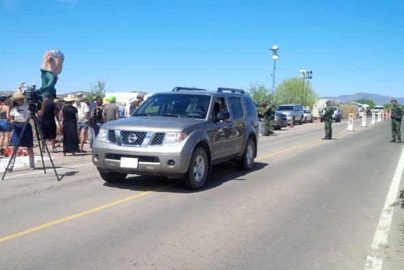 Residentes de la comunidad fronteriza de Arivaca protestaron para exigir el cierre de un retén de la Patrulla Fronteriza que ha estado en esa localidad por ocho años. Según ellos, esto ha incrementado la discriminación, violación de derechos constitucionales, y deterioración económica.
