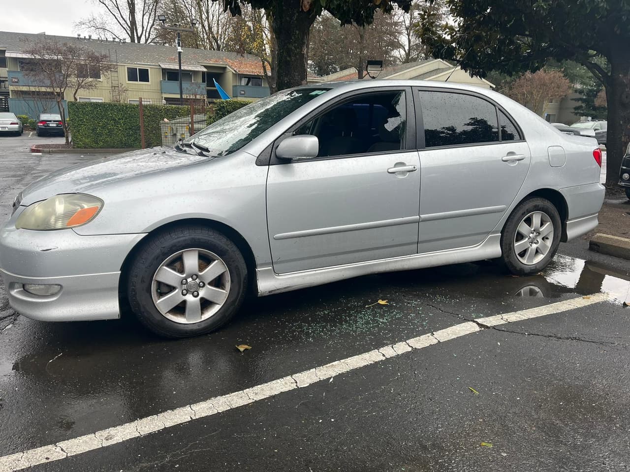 Más de 60 vehículos fueron dañados en las cercanías del campus de Sacramento State
