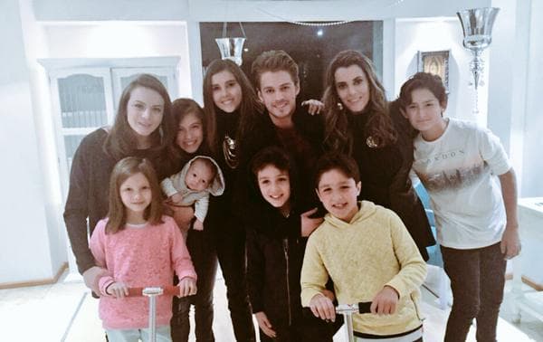 Así que la llegada del bebé de Silvia merecía un reencuentro de estos niños que se ganaron su corazón.