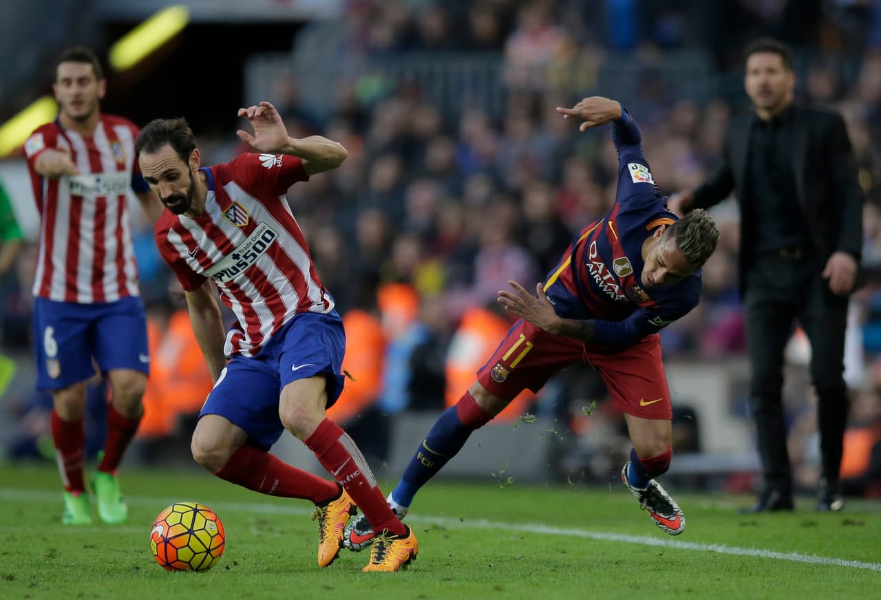 En medio de las provocaciones de Neymar a Juanfran, el español no dudó en recordarle en un choque en 2015 la humillación que sufrió Brasil en el 7-1 contra Alemania.