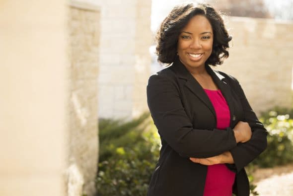 Tu atuendo. Asegúrate de que tu ropa esté impecable, planchada y acorde a las tendencias de moda.