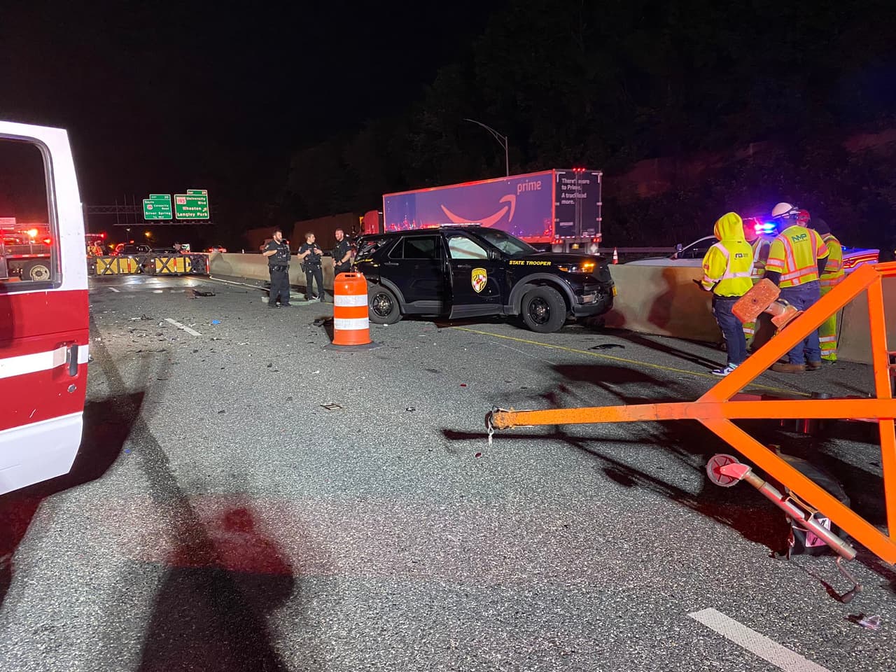 A través de un comunicado, así lo informó la policía estatal de Maryland en un comunicado, que detalló que el agente lesionado está asignado al cuartel de College Park, y avanzaba con las luces de emergencia activadas, en el circuito interior de la I-495 en University Boulevard.