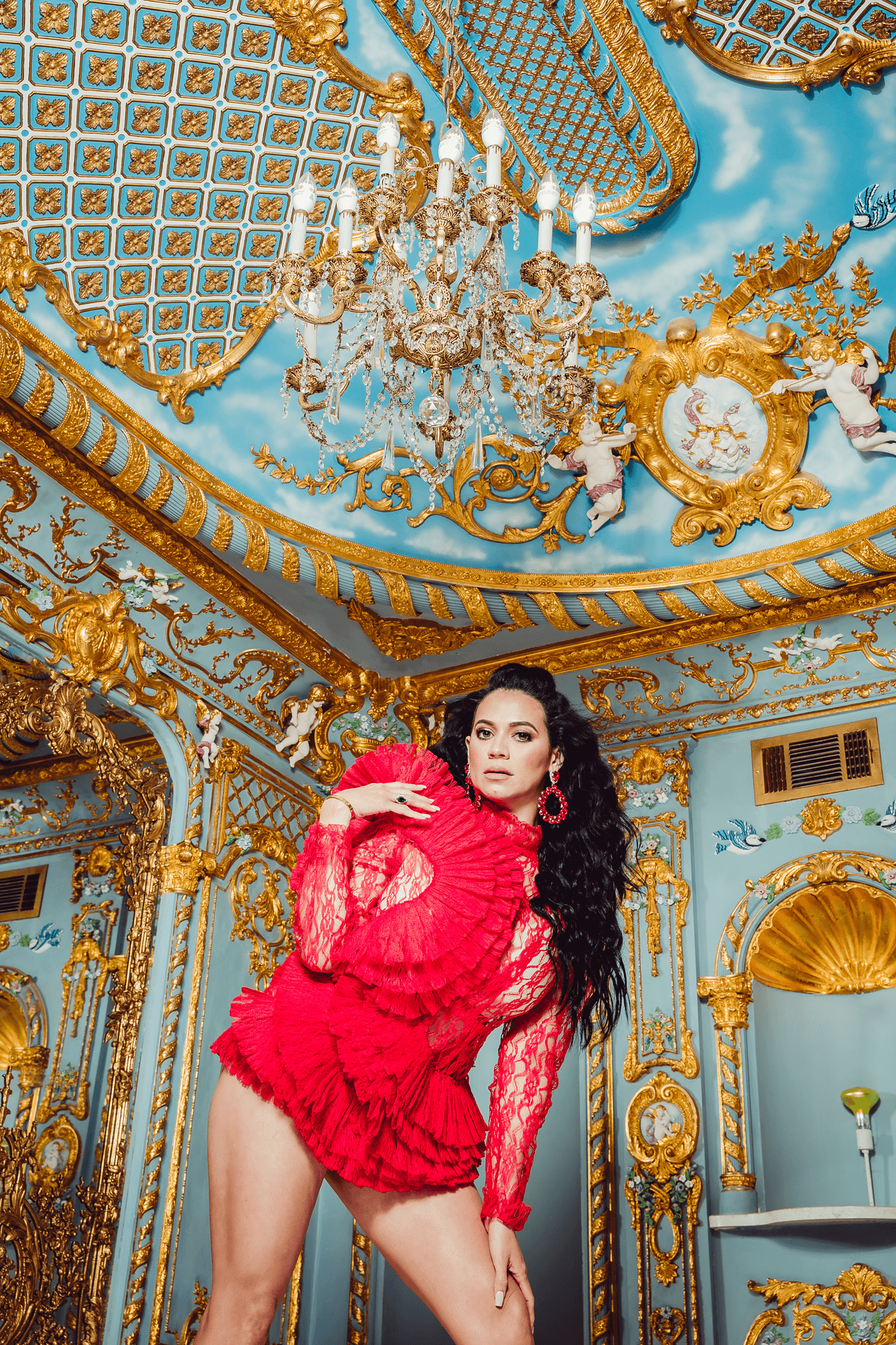 La locutora de El Bueno, La Mala y El Feo, decidió salir de su zona de comfor para realizar este 'photo shoot' como una sorpresa para sus seguidores.