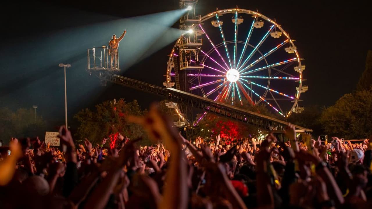 Abogado señala al artista principal y organizadores del festival Astroworld como responsables de la tragedia