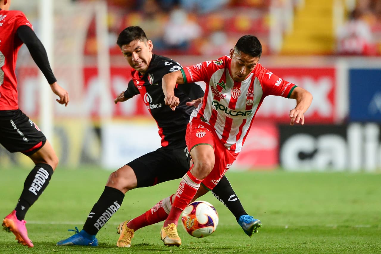 Atlas no se toca el corazón y golean 1-5 a un débil Necaxa. Los Zorros toman el quinto de lugar de manera momentánea y Necaxa volverá a dormir en la última plaza del torneo.