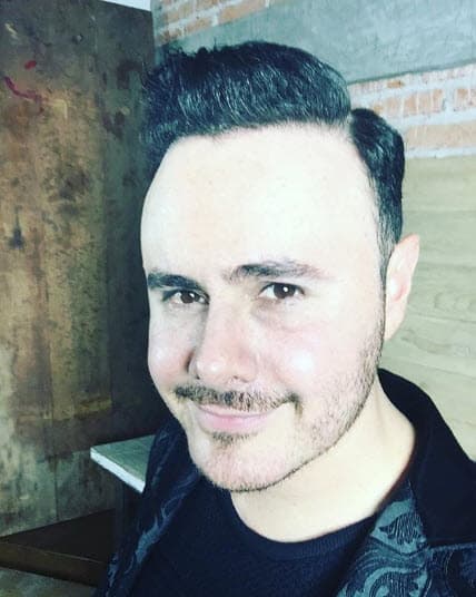 La confirmación se dio después de tres meses de que salieron a la luz algunas fotografías donde se les veía muy cariñosos.