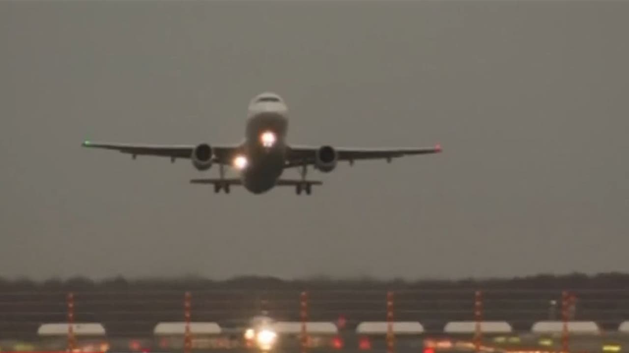 Aeropuerto Internacional O’Hare de Chicago reducirá cientos de vuelos diarios para el verano; esta es la razón