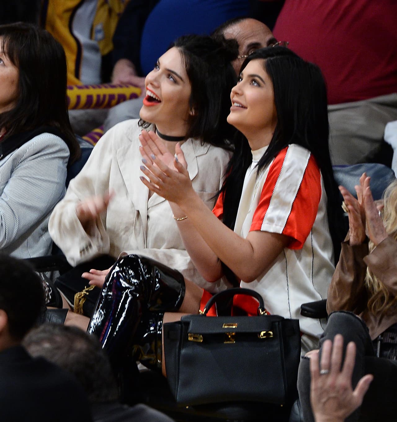 ¡Mira, estamos en la pantalla!