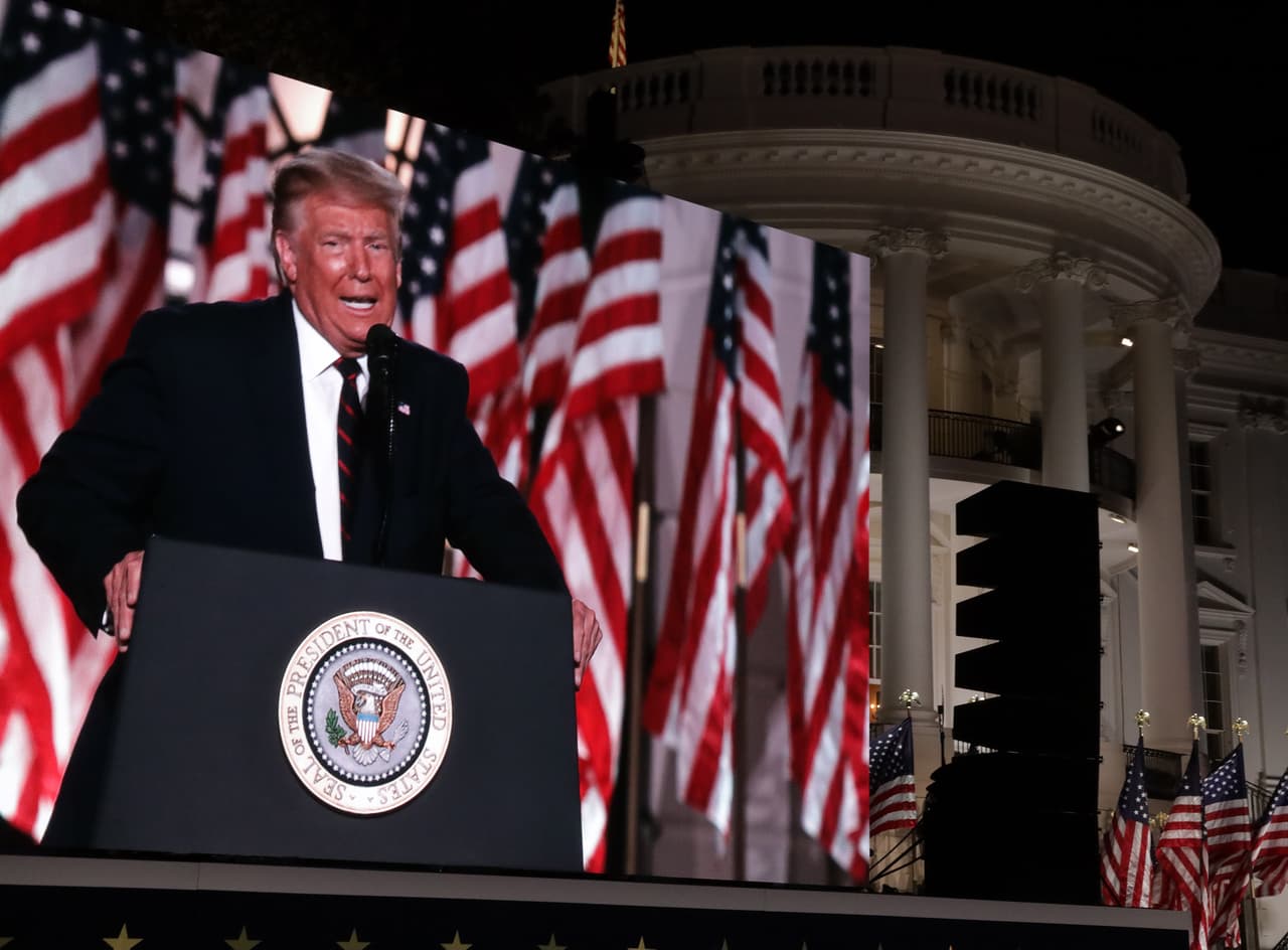 Desde la Casa Blanca Trump promete barrer con los políticos de Washington (lo mismo que ofreció en 2016)