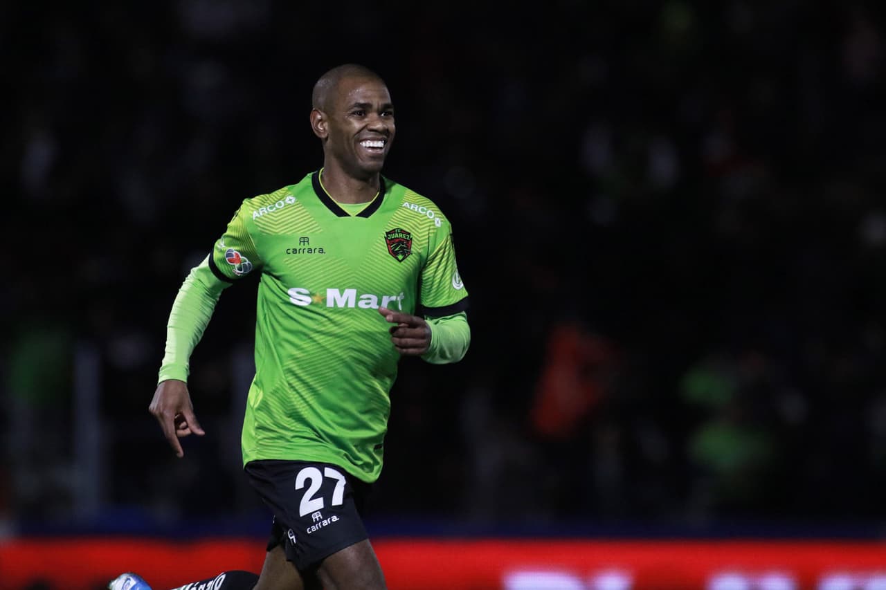 Depor La Coruña complica continuidad de Diego Rolán en Bravos