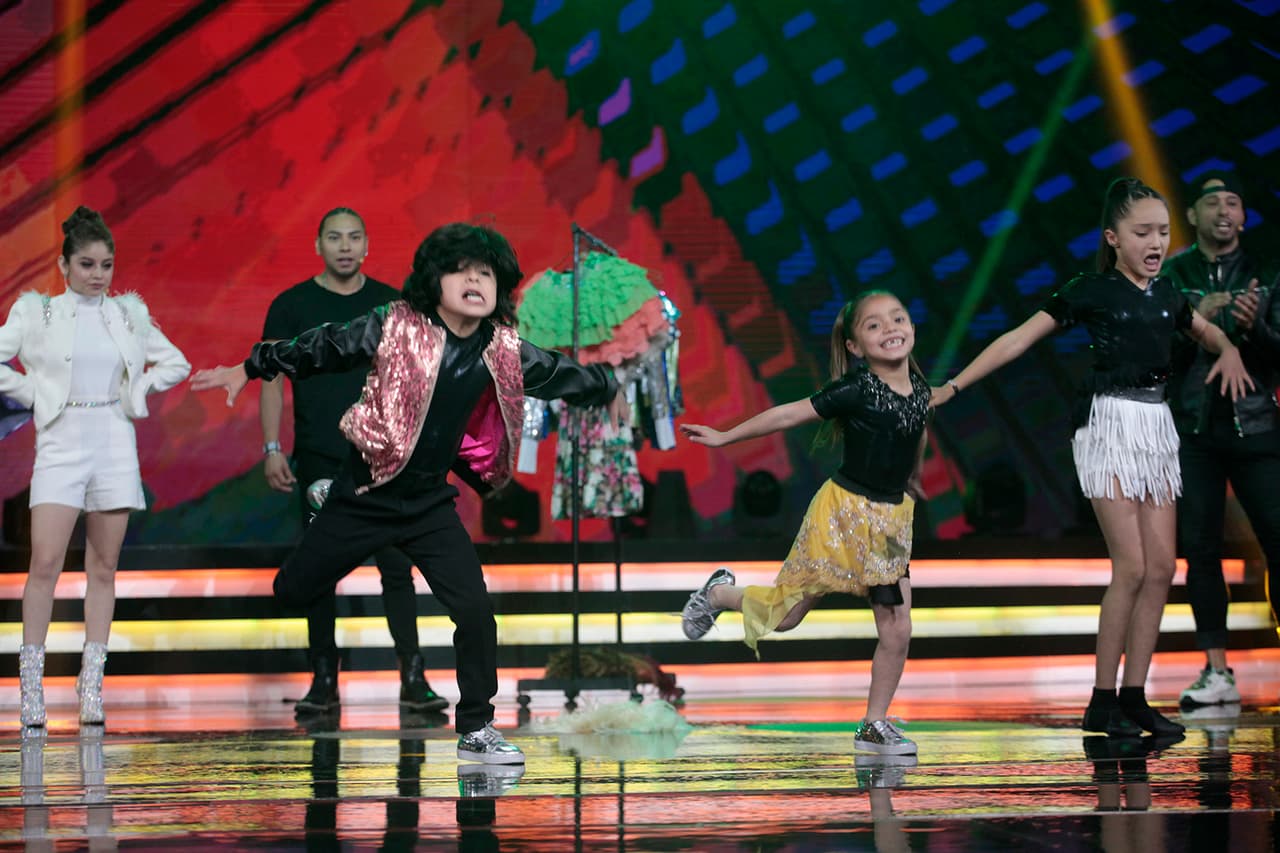 Una vez más hubo trenecito de baile. En compañía de sus coreógrafos, las parejas de baile debieron improvisar y bailar al ritmo de diferentes géneros.