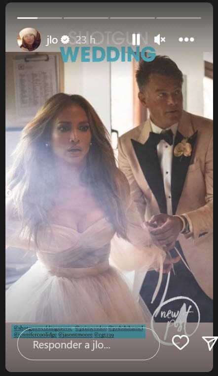 Marcas como Saint Laurent, Valentino y Magda Butrym los han recuperado esta temporada, reseñó el Daily Mail.