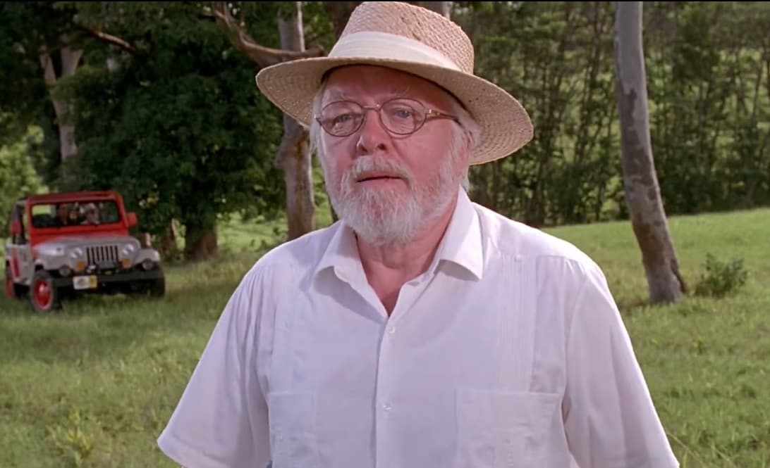 <b>Richard Attenborough</b>
<br>El actor, director y productor que tuvo el papel de John Hammond en 'Jurassic Park', falleció a causa de una insuficiencia cardíaca en el 2014, a solo 4 días de cumplir 91 años.
<br>