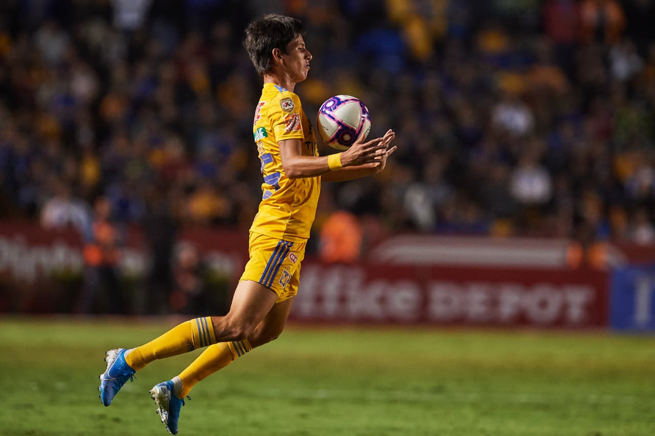 Jurgen comenzó jugando para el Atlas al princicpio de su carrera, pero el delantero no logró brillar or lo que después de seis meses pasó a jugar con los Tecos.