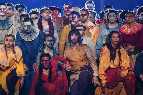 An, triple campeón olímpico en Turín (2006), se rompió la rodilla en 2008.