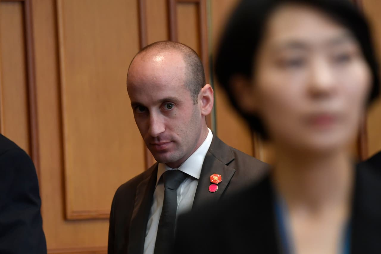 Trump busca prohibir indefinidamente la inmigración bajo el pretexto de la salud pública por el coronavirus