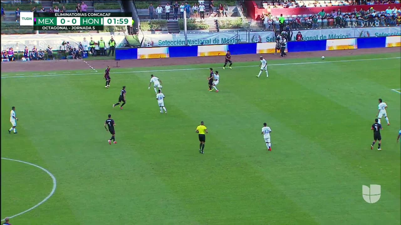 ¡TIRO ATAJADO! disparo por Ángel Tejeda.