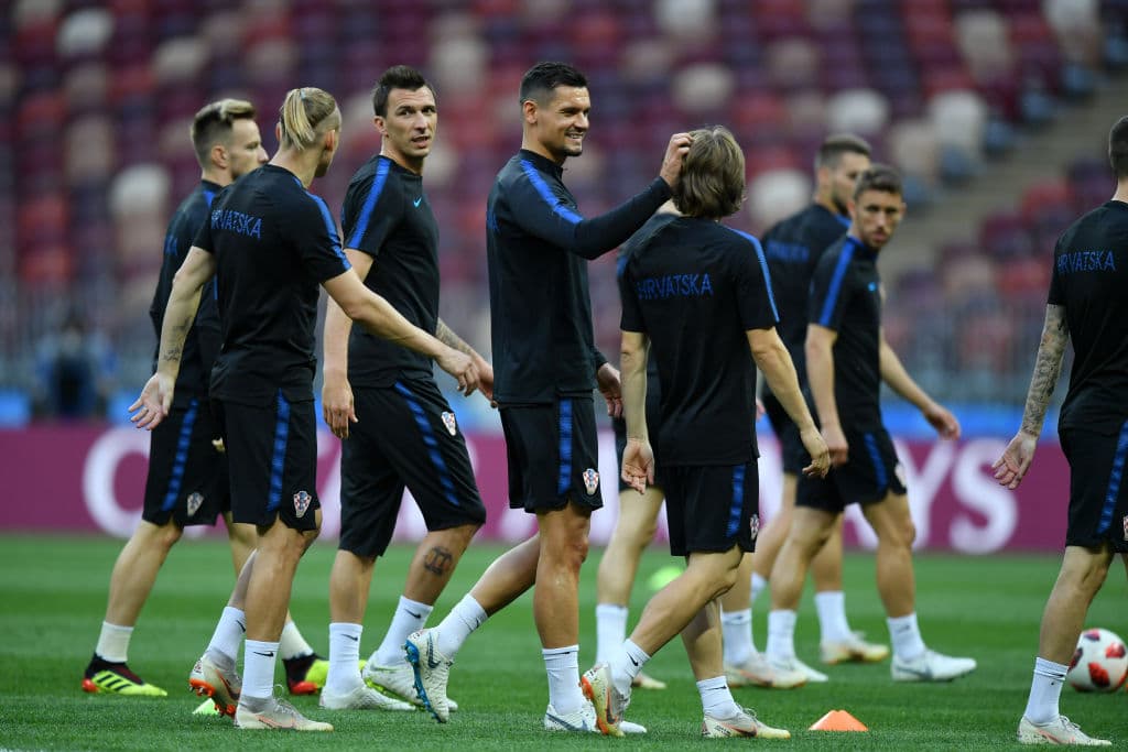 El jugador más joven de este escuadrón, Duje Caleta-Car, defensa del Red Bull Salzburg austriaco, tenía un año y 9 meses de edad cuando Croacia jugó la semifinal de Francia 98 (8 de julio de ese año).
<br>