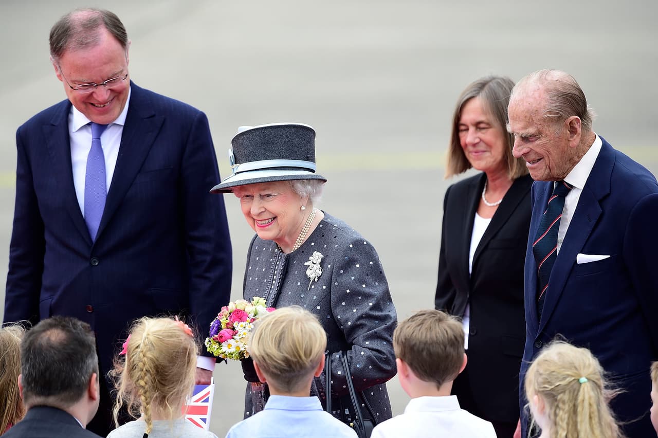 Devolviendo una dulce sonrisa.