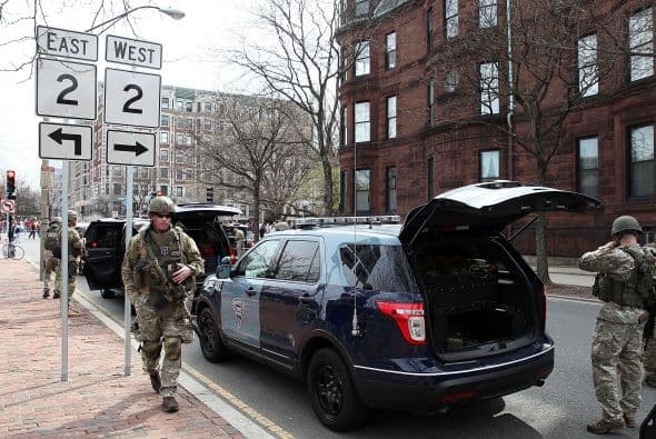 Según CNN, también hay en marcha restricciones al uso del espacio aéreo sobre la ciudad de Boston.