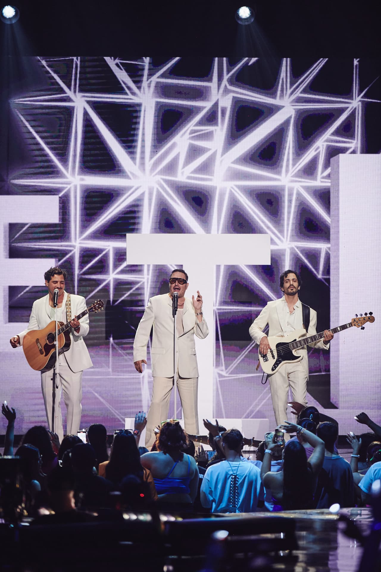 Reik presentó el tema 'No Molestar', que es parte de su nueva producción musical.